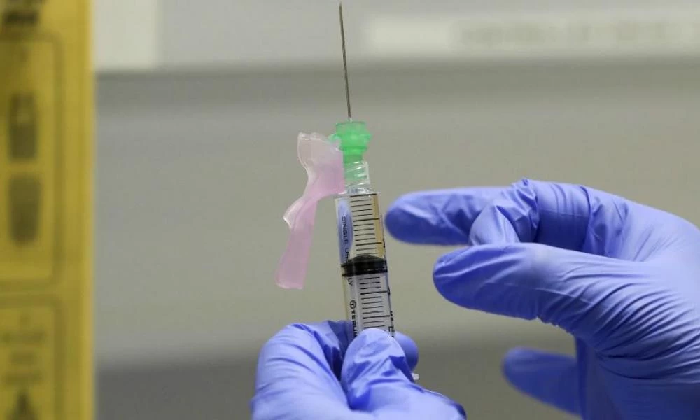 Γερμανία: Πρεμιέρα εμβολιασμών στις 7 Ιουνίου για τους ανήλικους 12-15 ετών